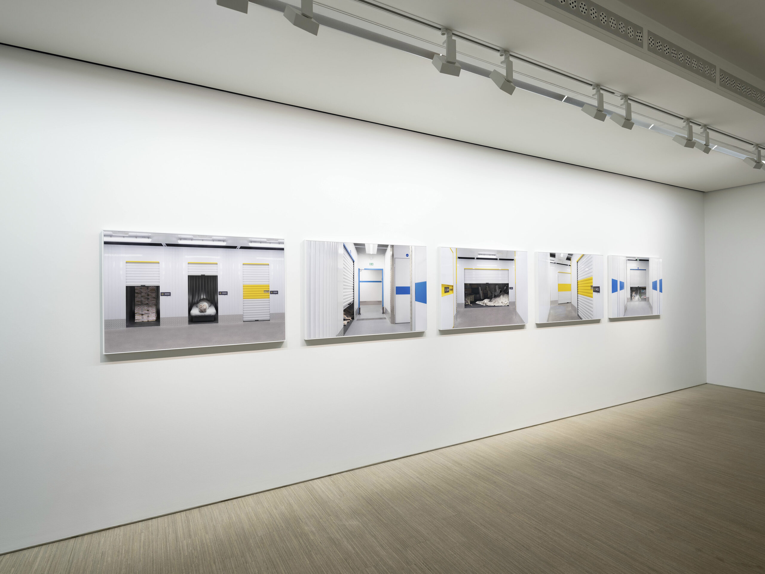 Vue d’exposition, « Between two points », Fondation A Stichting